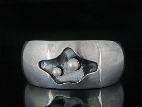 Sigi Pineda modernist Mexican silver pearl Cuff Bracelet