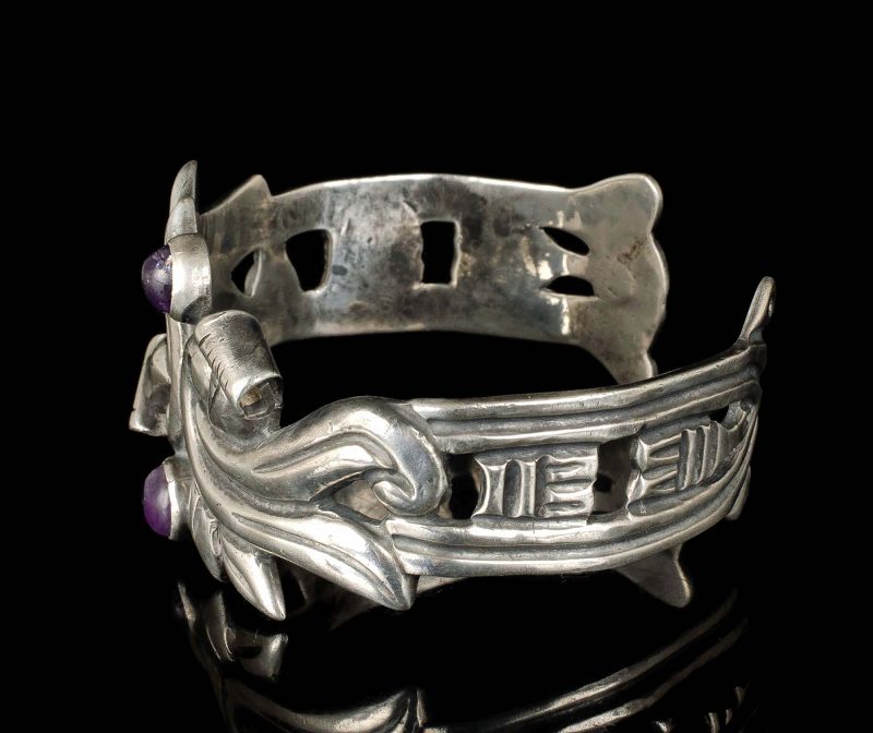 early Mexican Deco silver repousse Cuff Bracelet with amethyst