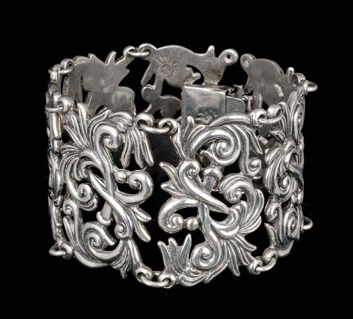 Los Castillo Mexican silver repousse Bracelet ~ des 441