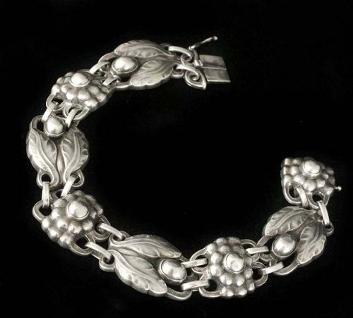pre-1945 Georg Jensen Denmark silver Bracelet, no 3