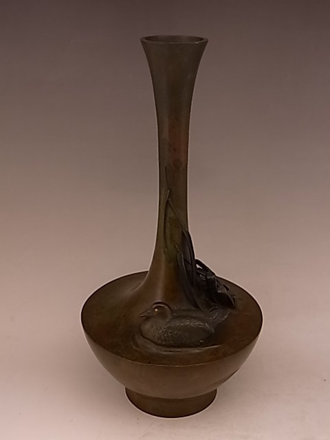 Japanese Meiji Period Bronze Duck Design Vase