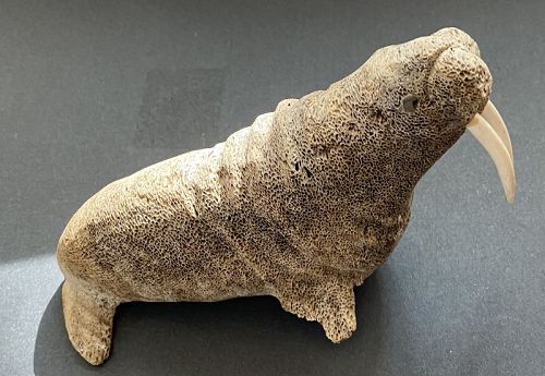 Canadian  Inuit Carved Seal  Figure