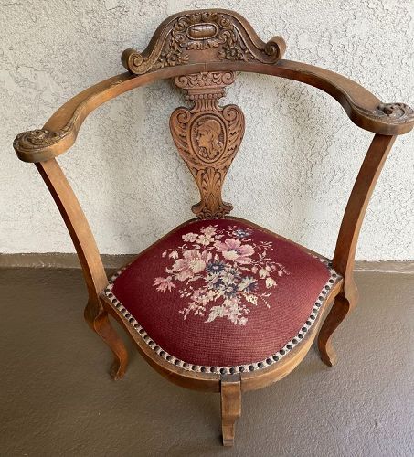Victorian Corner Chair