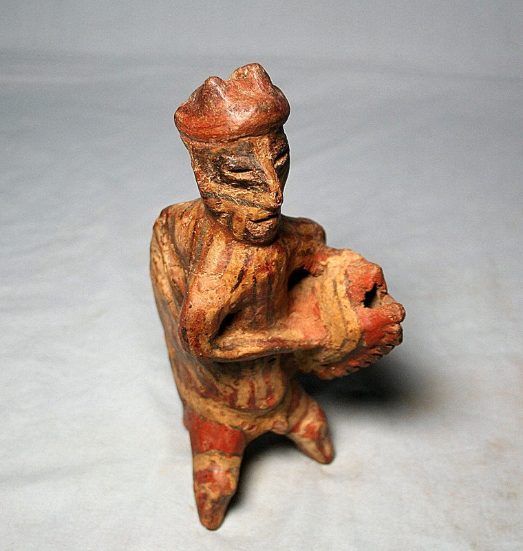 Pre-Columbian Nayarit male Kokopelli with wood rasp drum ca. 300 ad
