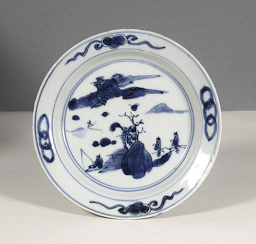 A Ming Tianqi Dish for the Japanese Market, 1620~1645.