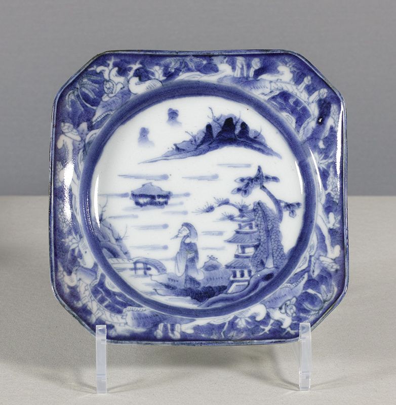 An Arita Blue & White Square Dish, 18th ~ 19th century. #2