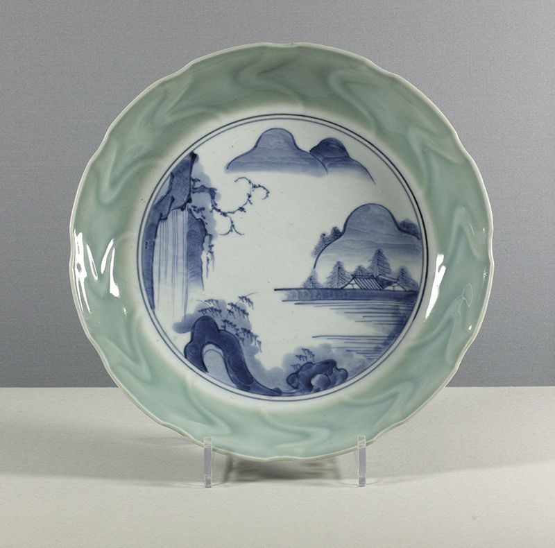 A large Arita Celadon and Blue & White porcelain dish, 18th century.