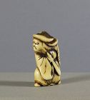 Fine & expressive carved stag horn netsuke of Shoki the Demon Queller