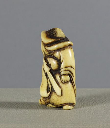 Fine & expressive carved stag horn netsuke of Shoki the Demon Fine & expressive carved stag horn netsuke of Shoki the Demon