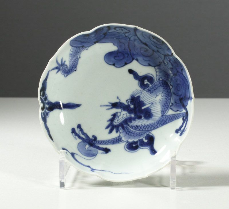 Arita Dragon and Pearl dish, late 18th century. #4