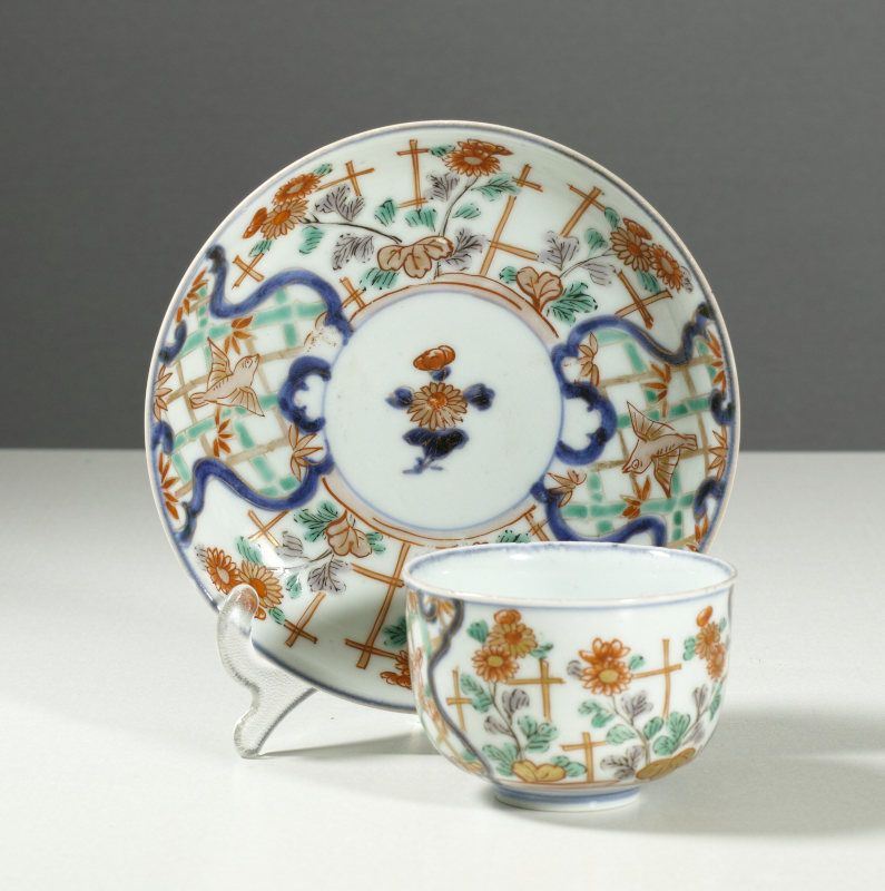 Arita Polychrome bowl and saucer, early 18th Century