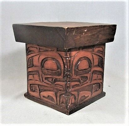 Fine Small Mid Century Kerfed Northwest Coast Carved Box - Signed
