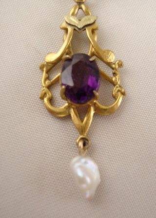 Art Nouveau 'Amethyst' Lavalier