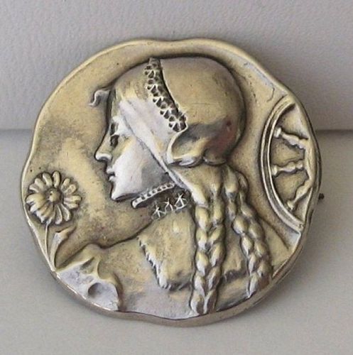 Portrait of a Lady in Silver - Brooch or Pin