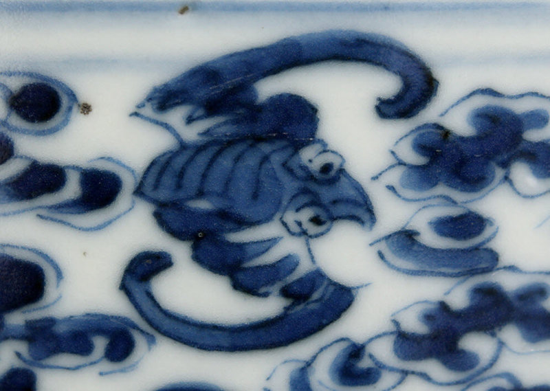 Chinese Qing Blue &amp; White Porcelain Brush Pot Bitong Bats Among Clouds