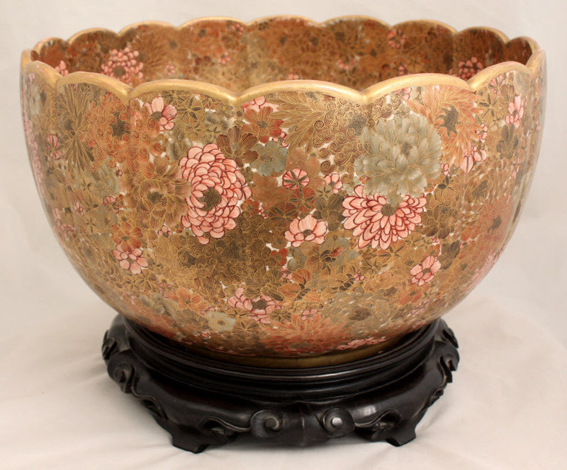 Massive Japanese Meiji Kyoto Satsuma Foliate Bowl Kinkozan Millefleur