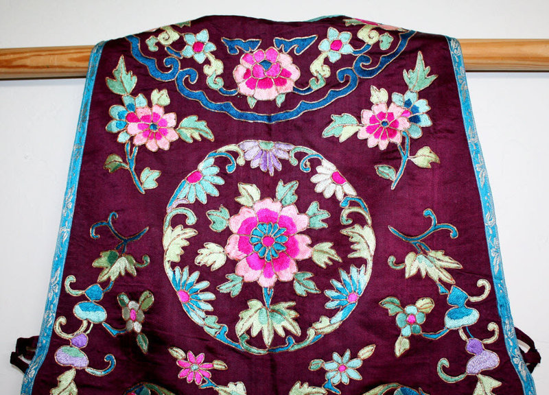 Chinese Qing to Republic Silk Embroidered Xiapei Vest Waistcoat