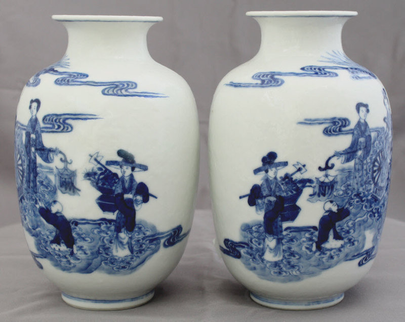 Chinese Republic Blue White Porcelain Vases Xiwangmu Qianlong Mark