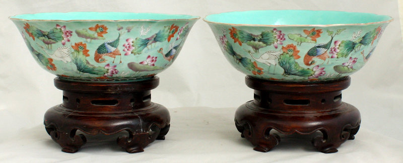 Pair Chinese Qing Daoguang Mark &amp; Period Famille Rose Porcelain Bowls