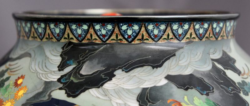 8.5&quot;H Attrib. Hayashi Kodenji Japanese Meiji Cloisonne Enamel Vase