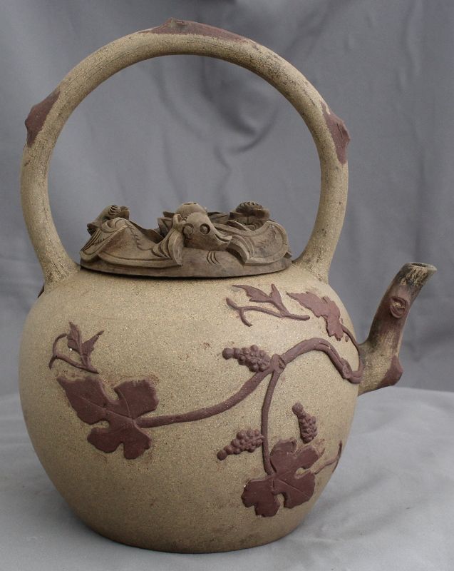 Chinese Qing Yixing Zisha Teapot Grapevine Motif Carved Wood Bat Lid