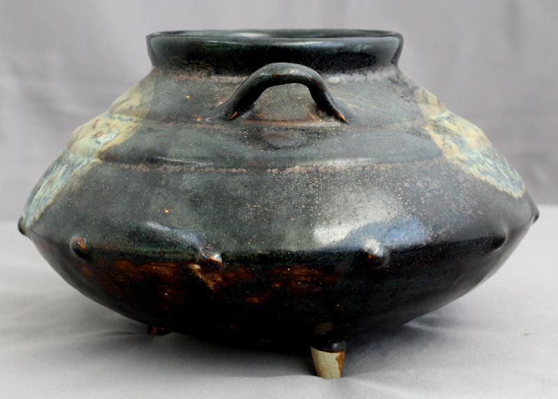 Chinese Tang Dynasty Lushan Kiln Phosphatic Brown Glaze Tripod Coupe