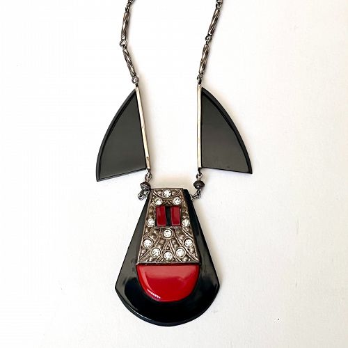 Beautiful Art Deco Galalith and Chrome Necklace