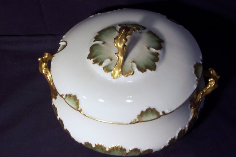 Limoges Soup Tureen with Lid; Charles Field Haviland
