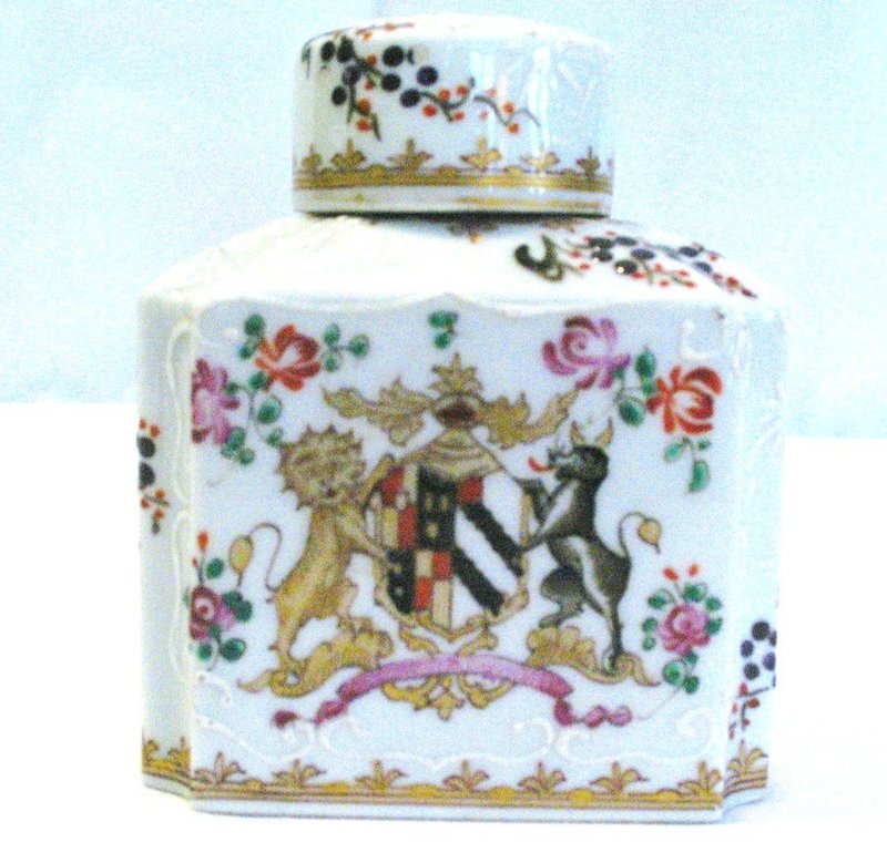 Samson Porcelain Armorial Tea Caddy