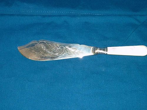 Edwardian Fish Knife MOP Handle Sterling Silver Band
