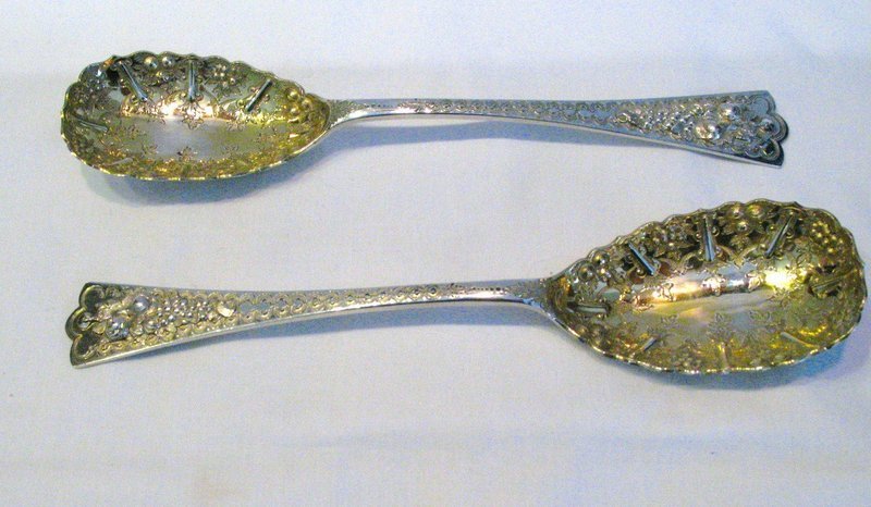 Early Victorian Boxed Silver Berry Spoons Gilt Bowls