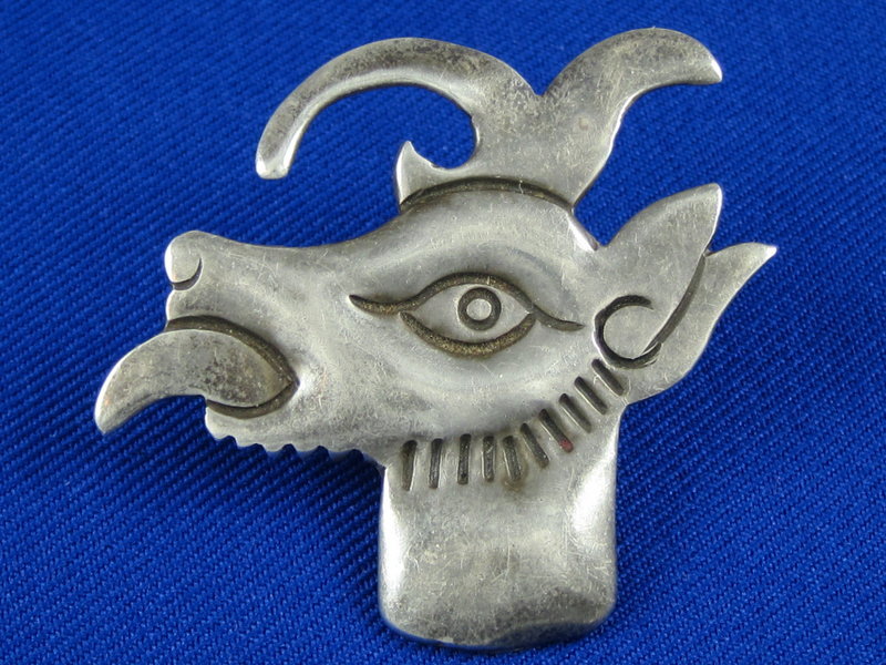 HECTOR AGUILAR 940 Silver Codex Nuttall Animal Head Pin