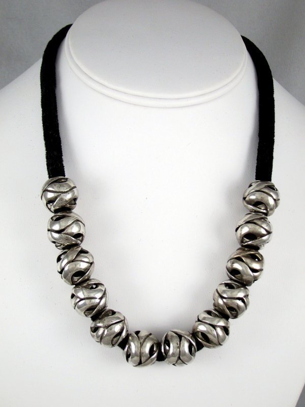 ANTONIO PINEDA NECKLACE 970 SILVER CARVED BEADS