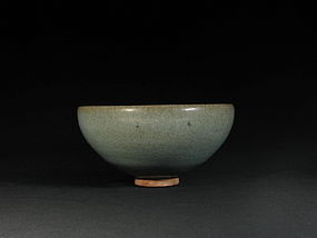 A Junyao Blue-Glazed Bulb Bowl of Jin Dynasty