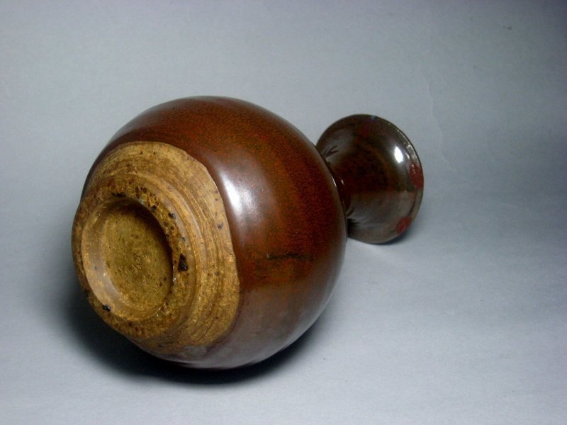 A Jin Russet-Glazed Yuhuchun Vase.