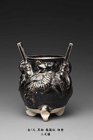 A Handsome Black-Glazed Tripod Censer of Jin/Yuan.