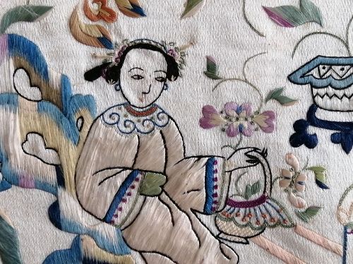 A Beautiful Knitting Work of Qing Dynasty.