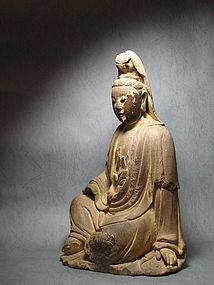 A Decent Wood Guan-yin Carving of 16th Century