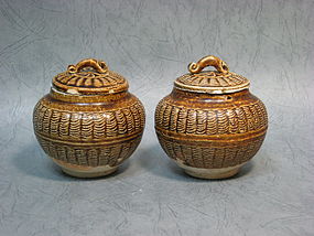 A Pair of Jizhou Jars of Southern Song Dynasty