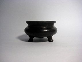 An Elegant Tripod Bronze Censer of Qing Dynasty