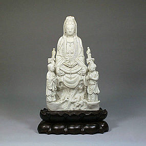 A Triad Blac De Chine Guanyin Statue of Qing Dynasty