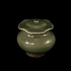 A Lovely Covered Longquan Jarlet of Yuan Dynasty