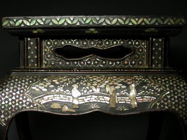A Splendid Lacquered Stand 
with Mother-of-Pearl Inlay