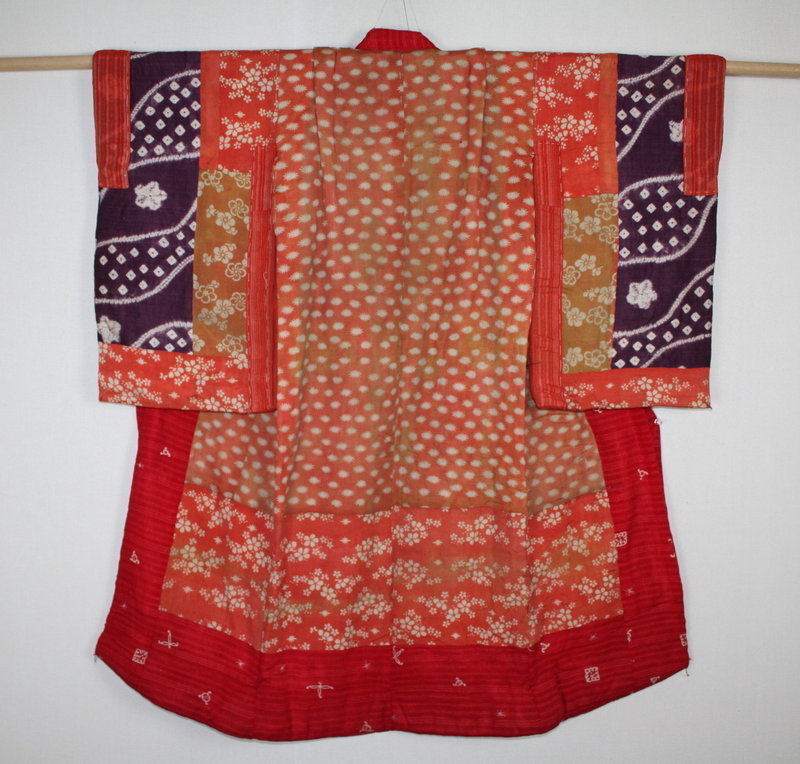 Japanese antique shiko & benibana-dye silk child kimono yosegire edo