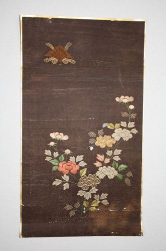 Japanese antique piece of embroidered kimono  th silk of the Edo perio