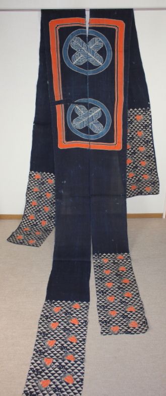 Japanese antique Hemp tsutsugaki Umakake textile of Edo Period
