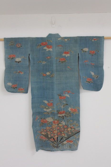 Japanese antique child kimono of natura lindigo dye hand Yuzen-dyed