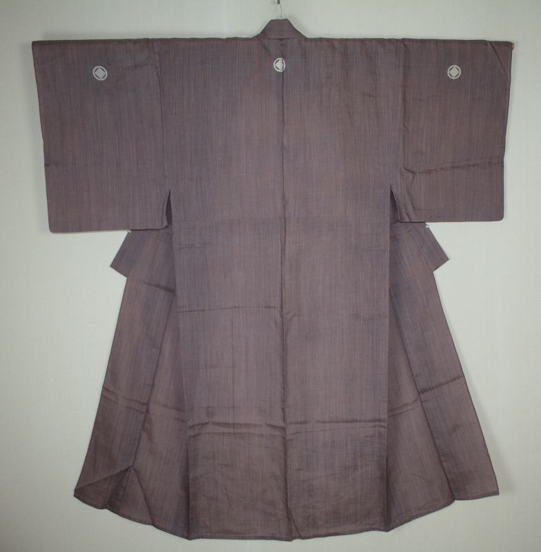 Japanese antique Choma Ramie A rare colored kimono with a family crest