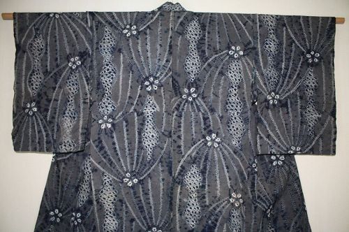 Japanese antique shibori cotton kimono. Indigo dye & Shoen dye meiji
