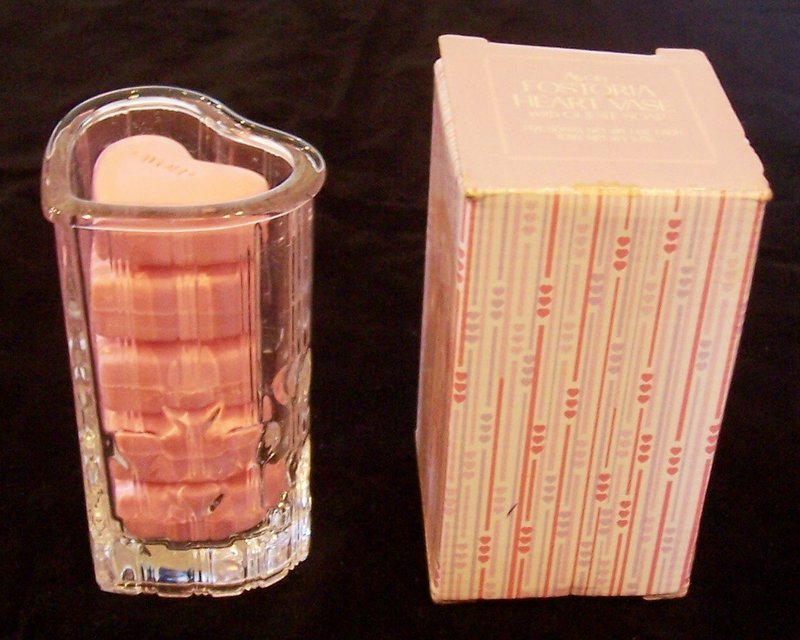 Avon Fostoria Glass Heart Vase w/ Guest Soap 1985